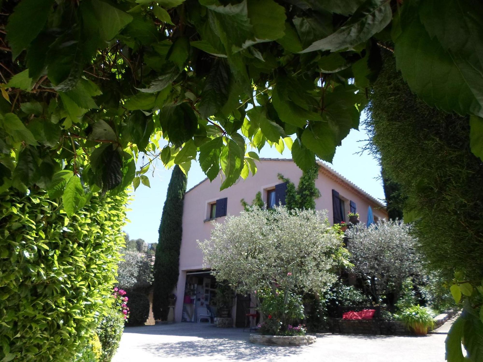 La Sapiniere -Chambres Climatisees Buisson Luaran gambar