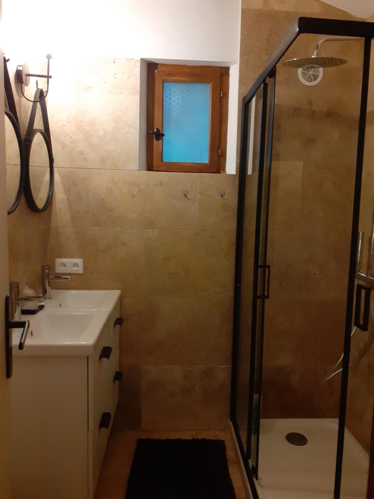 La Sapiniere -Chambres Climatisees Buisson Luaran gambar