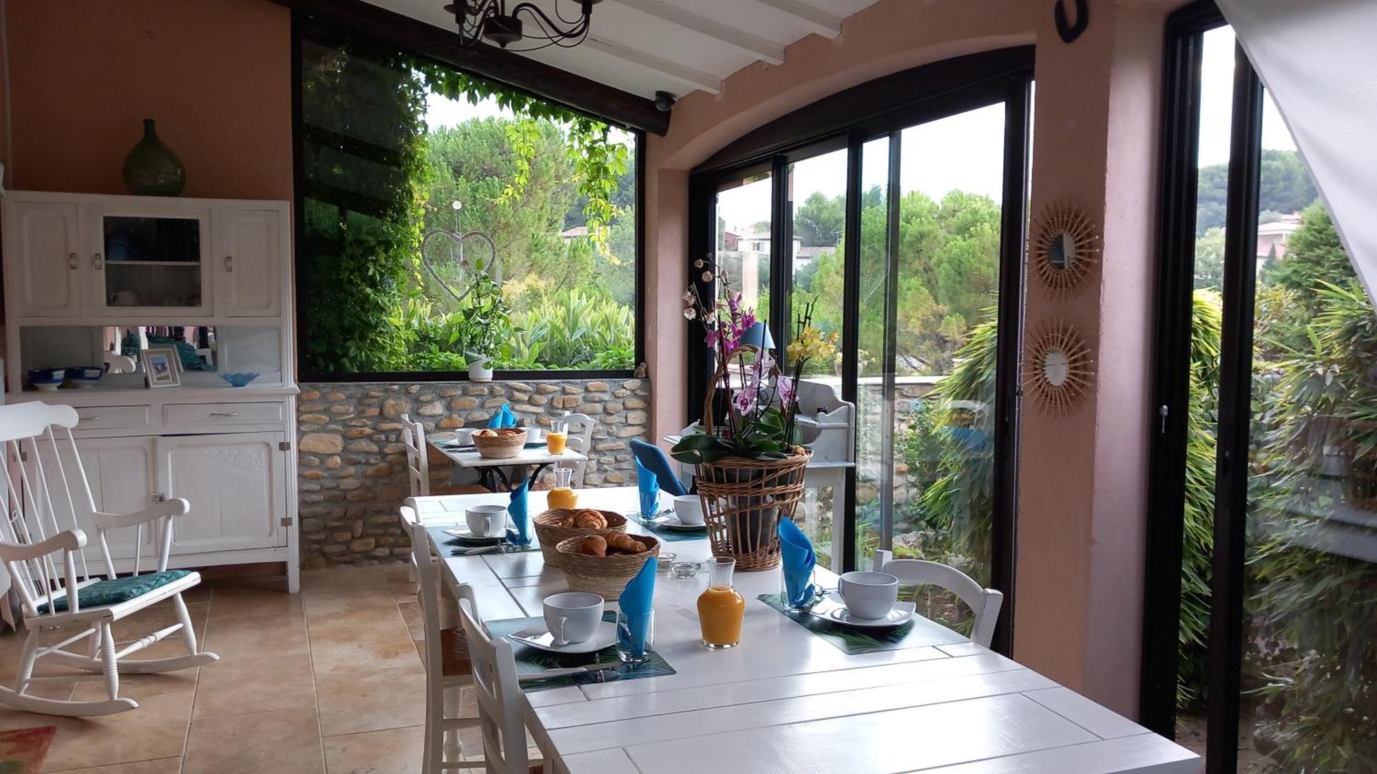 La Sapiniere -Chambres Climatisees Buisson Luaran gambar