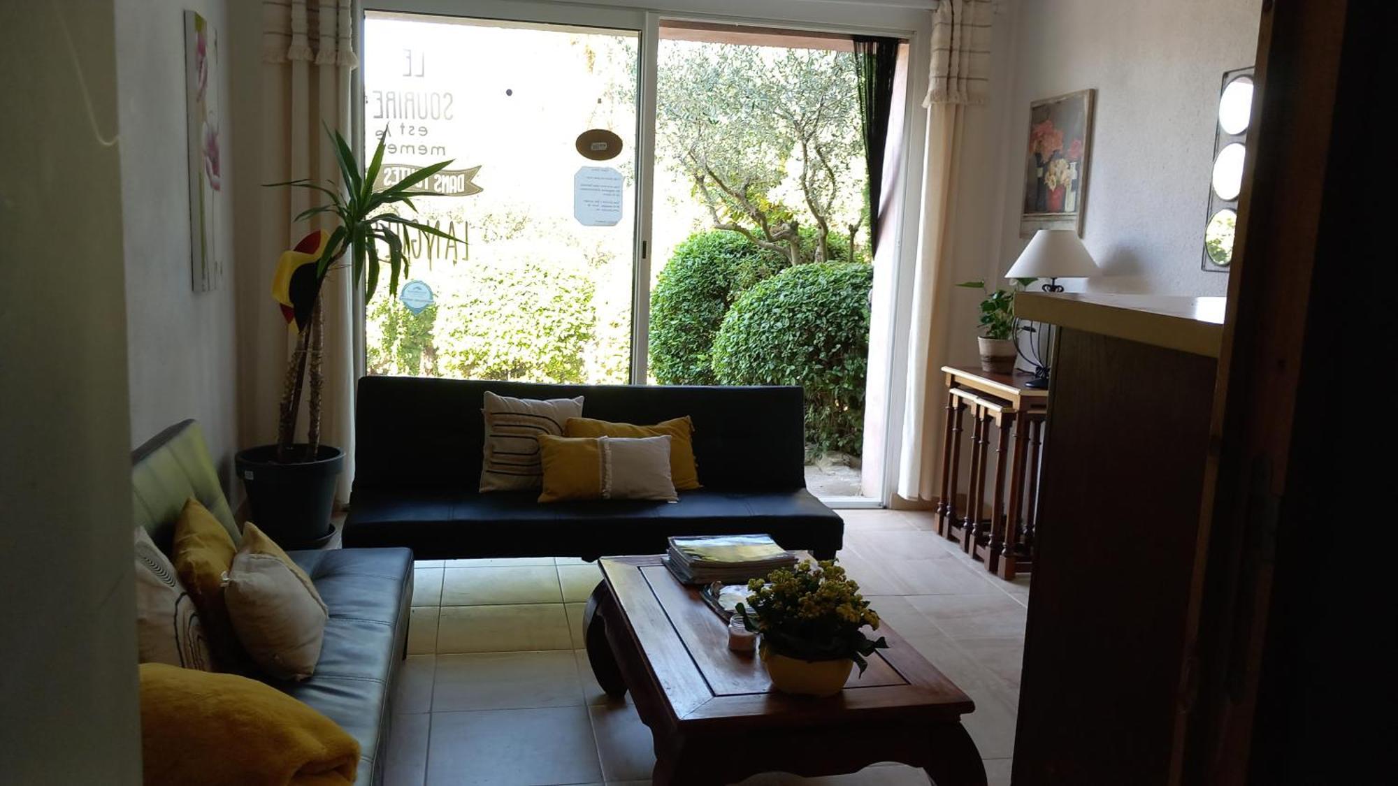 La Sapiniere -Chambres Climatisees Buisson Luaran gambar
