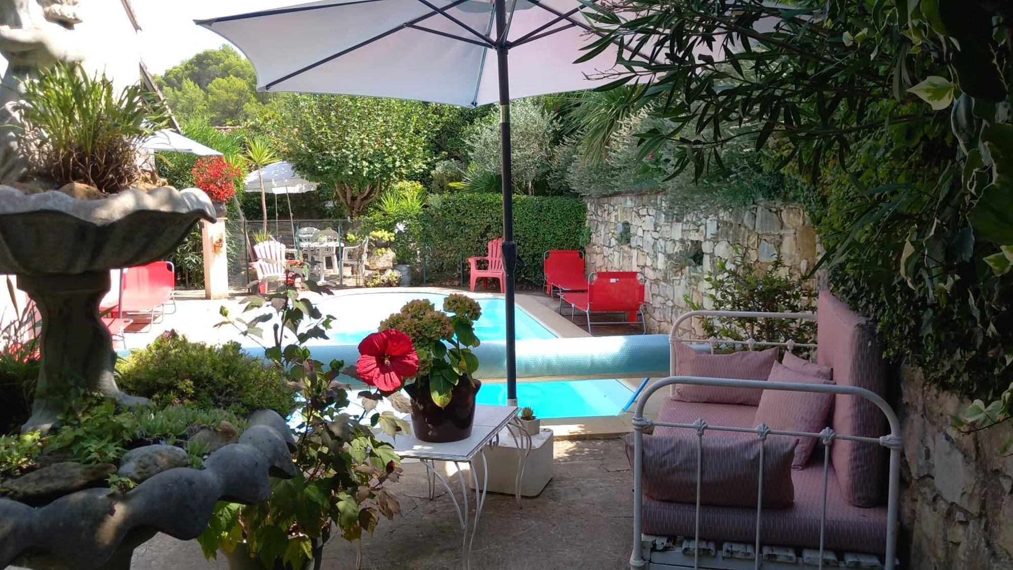 La Sapiniere -Chambres Climatisees Buisson Luaran gambar